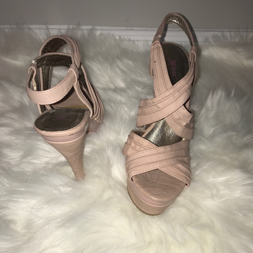 Heels - Picture 4 of 4